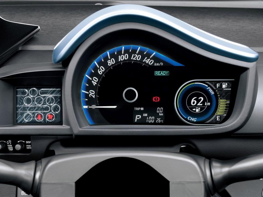  Toyota eQ 2012 года  (JP) (фото 2 из 3)